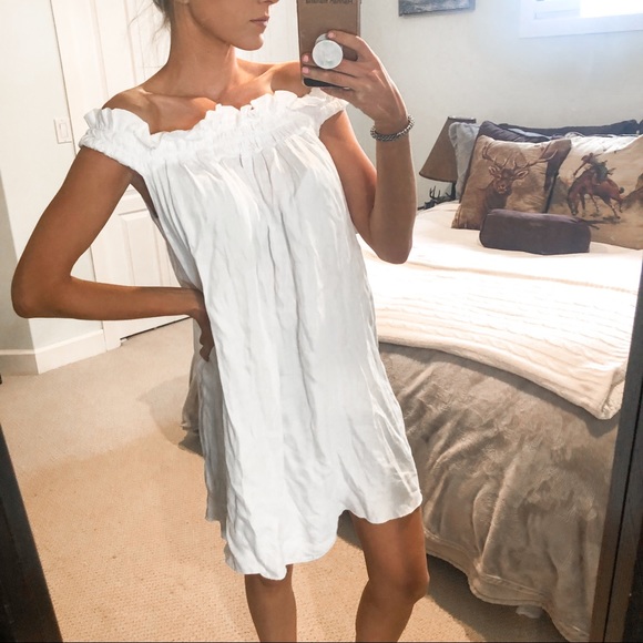White BRAEZ Ruffle Off the Shoulder Dress - Picture 2 of 6